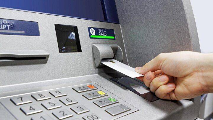 ATM'lerdeki açığı bulup yüklü miktarda para çektiler 3